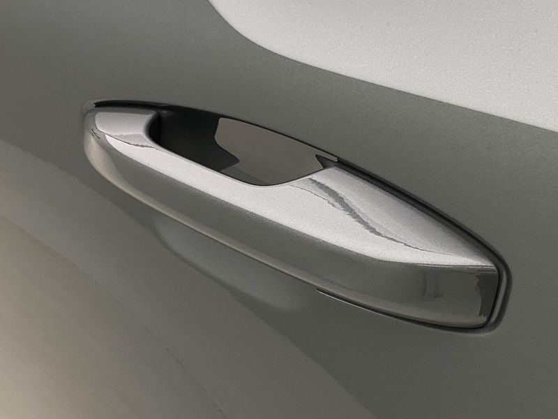 Volvo XC40 (2026) B3 AUT DARK ULTRA  - fotka 19 z 64