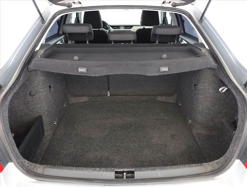 Škoda Octavia (2015) 2.0 TDI, 4X4, Serv.kniha - fotka 19 z 20