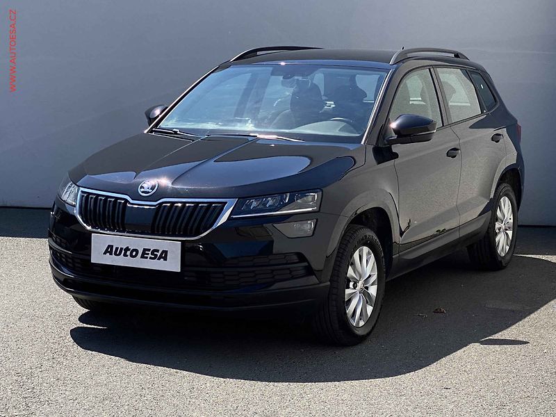 Škoda Karoq (2019) 1.5 TSi, Ambition, DSG, LED - fotka 3 z 18