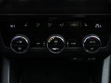 Škoda Octavia 2,0 TDI 110kW DSG CZ Style DPH - náhled 27