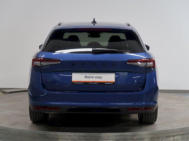 Škoda Superb (2025) SPORTLINE 2.0TDI 142KW 4x4 DSG - fotka 9 z 45