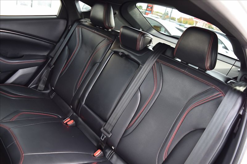 Ford Mustang Mach-E 0,0 216KW PREMIUM RWD 99KW BAT - fotka 17 z 43