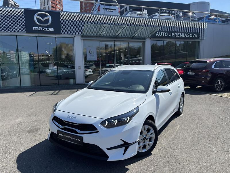 Kia Ceed 1,5 TGDi AT TOP ZÁRUKA ADAPTIV - fotka 1 z 40