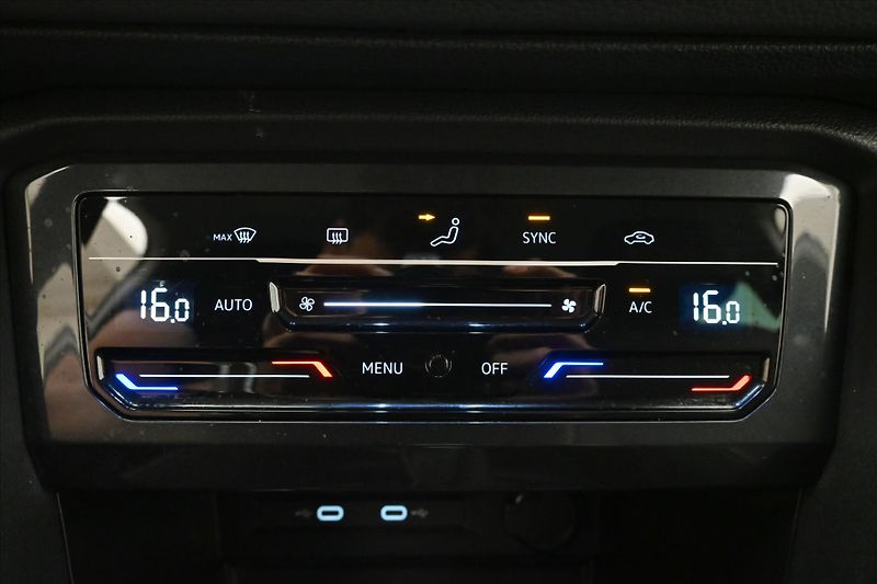 Volkswagen Tiguan 2,0 TDI 110 kW DSG Life Záruka - fotka 21 z 33