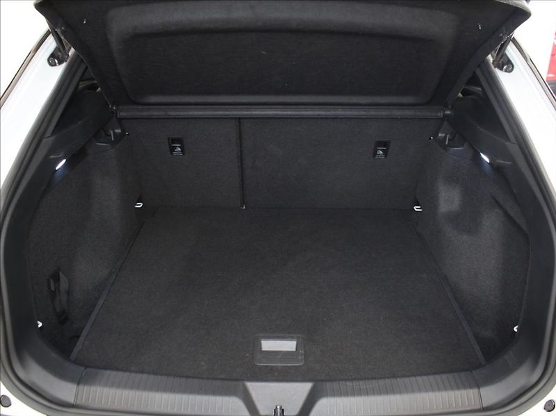Volkswagen ID.4 0,0 77kWh 150kW Pro Perf. ČR - fotka 22 z 24