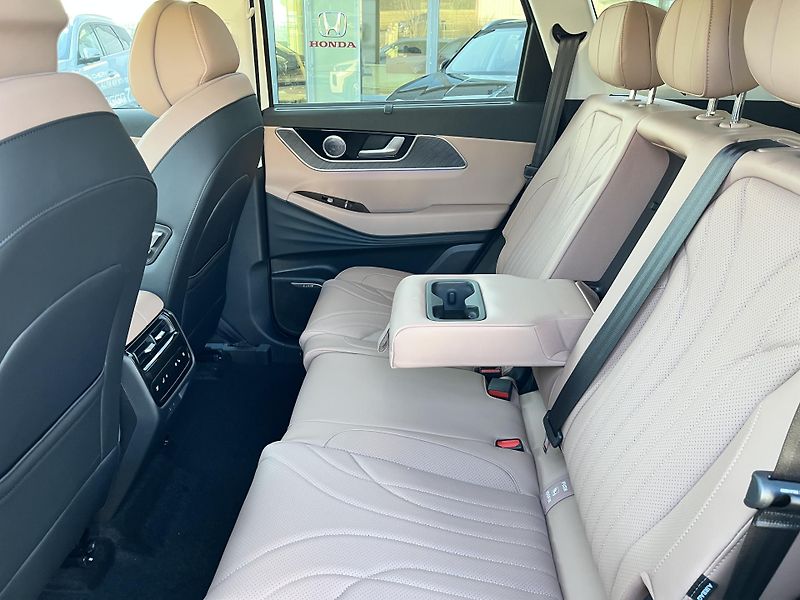 Chery TIGGO 9 PHEV (2026) UNIQUE 315Kw 4x4 - fotka 16 z 34