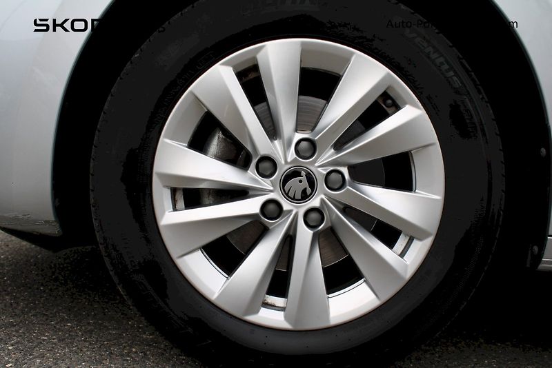 Škoda Octavia (2025) Selection 1.5TSI / 110kW 6°MP - fotka 24 z 24