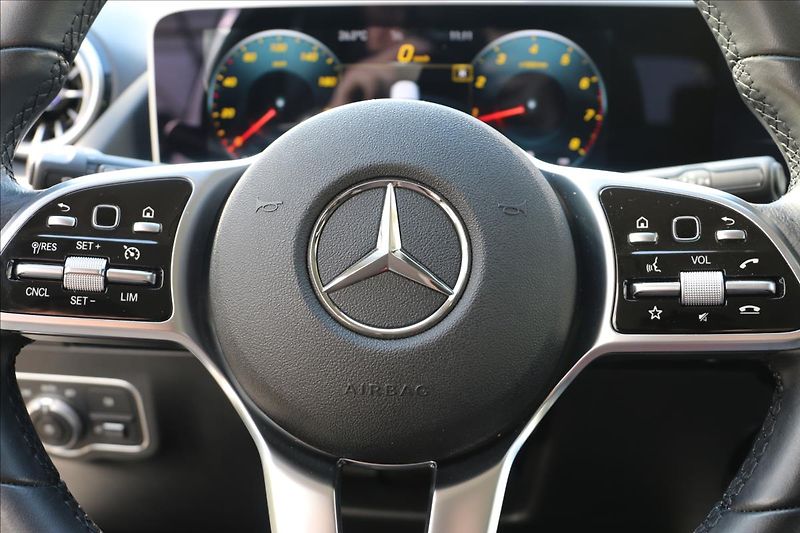 Mercedes-Benz Třídy B 1,3 ČR,DPH,24000KM, Automat - fotka 23 z 52