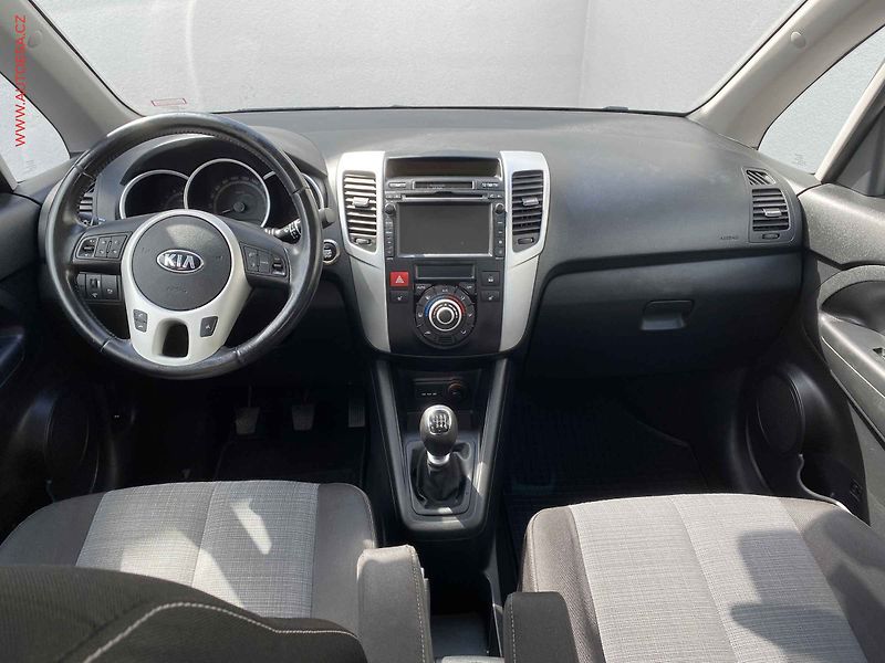 Kia Venga (2015) 1.6 CRDi, Panor, navi - fotka 8 z 18