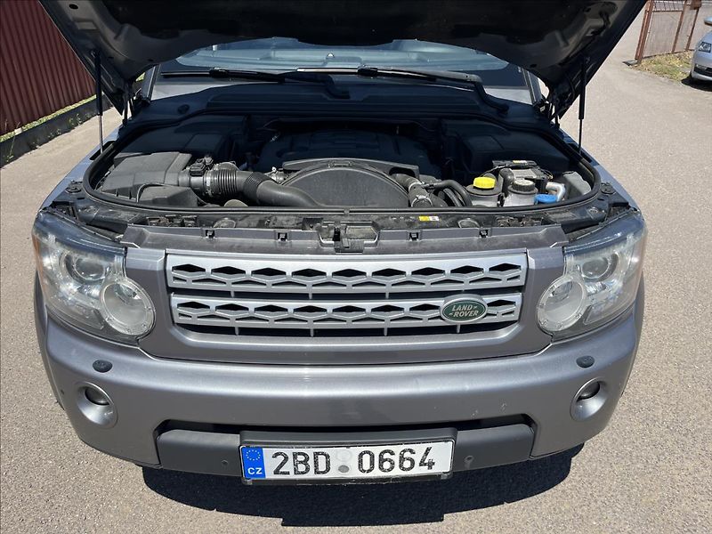 Land Rover Discovery 3,0 SDV6 7.MÍST 4x4 ROZVODY - fotka 34 z 44