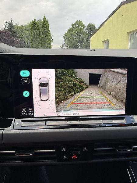 Volkswagen Golf (2022) 2,0TDi 110kW STYLE Masáž,ACC - fotka 18 z 18