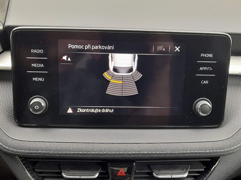 Škoda Fabia STYLE 1.0TSi 70KW 5MP - fotka 20 z 20