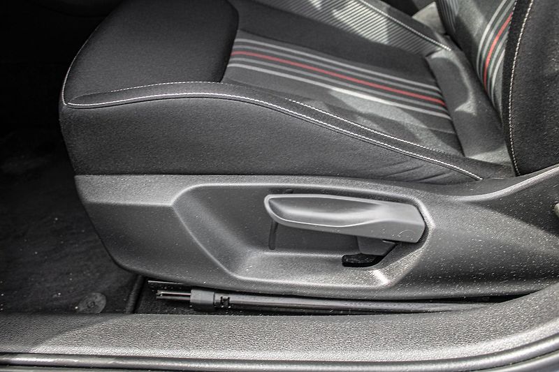 Škoda Fabia Monte Carlo - fotka 17 z 37