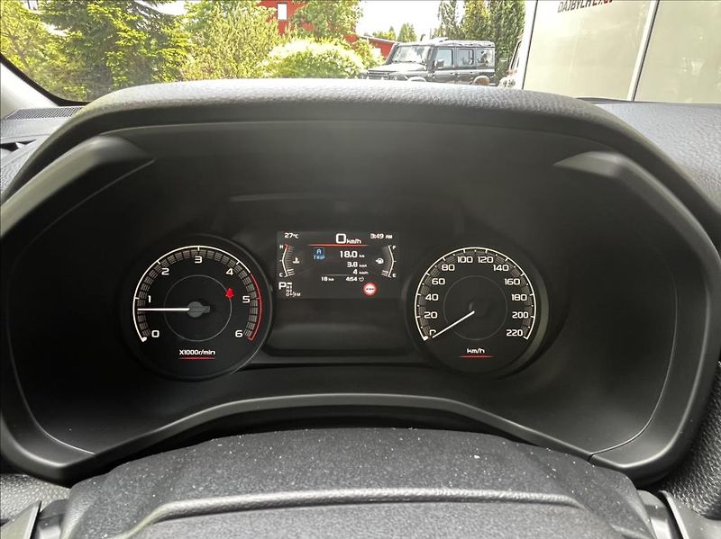 Isuzu D-Max 1,9 Double Cab  6A/T LS MY25 - fotka 16 z 25