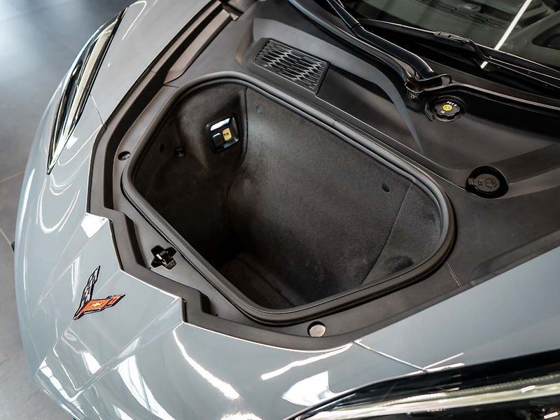 Chevrolet Corvette (2024) 6.2 Stingray C8 3LT Z51 Coupe - fotka 35 z 39