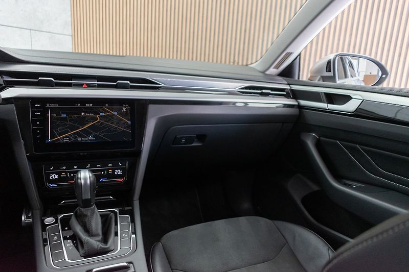 Volkswagen Arteon Shooting Brake 2.0 TDI ELEGANCE*ACC*DPH*ČR 1M - fotka 9 z 43