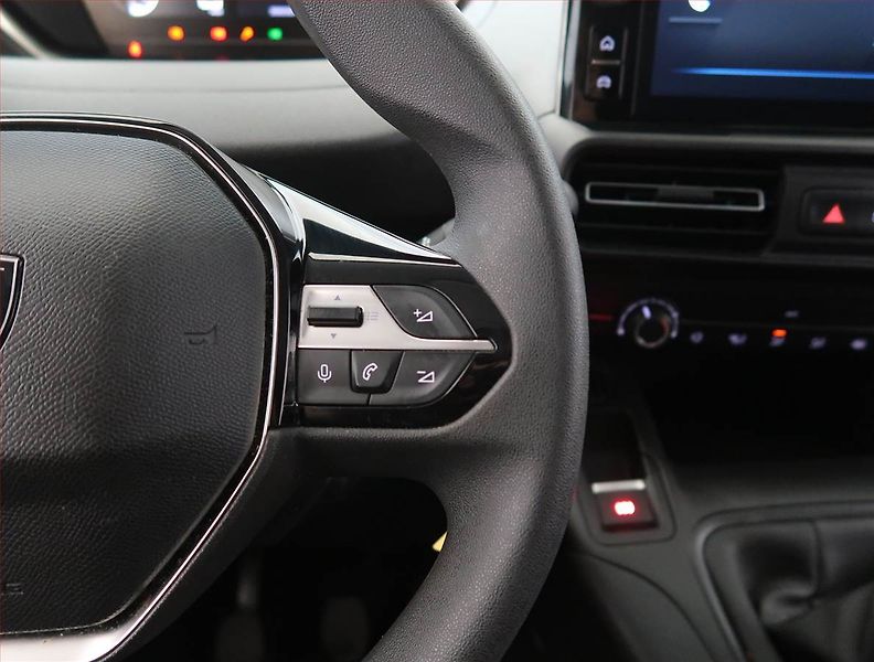 Peugeot Partner (2025) Maxi 1.5 BlueHDi, 3Místa, ČR - fotka 14 z 17