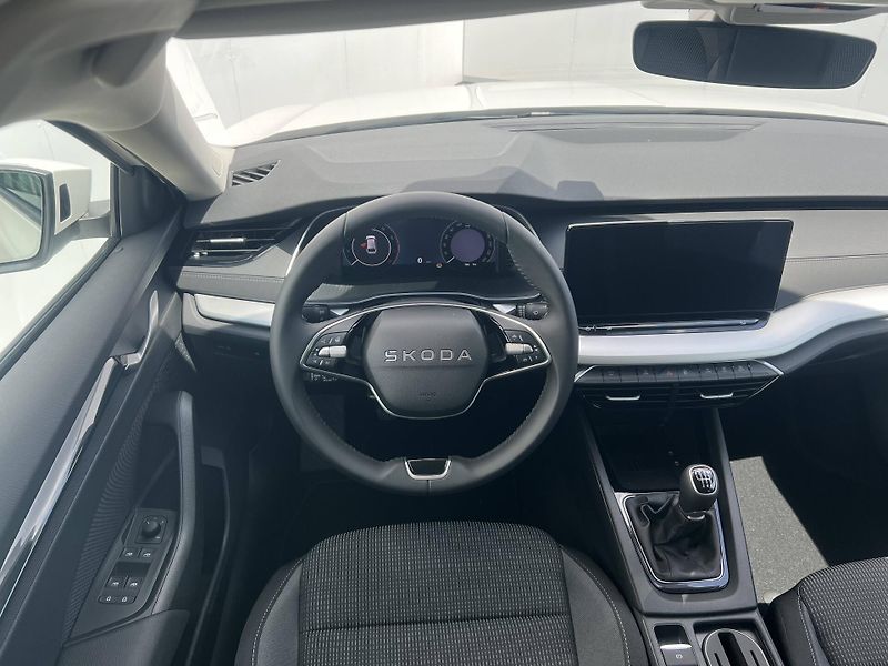 Škoda Octavia (2026) Classic 6MP  1,5TSI - fotka 4 z 6