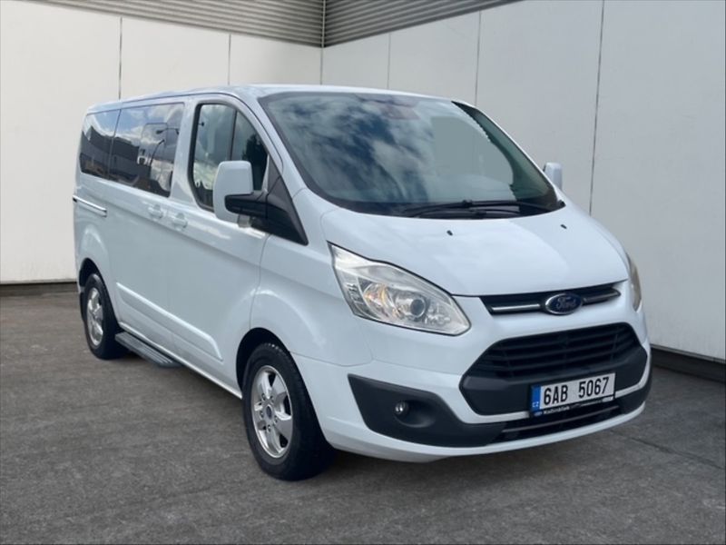 Ford Tourneo Custom 2,0 TDCi96 Titanium 310 S - fotka 1 z 11