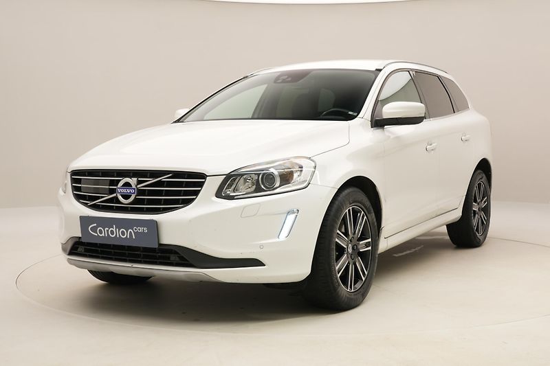 Volvo XC60 D4 AWD MOMENTUM AUT CZ - fotografie inzerátu