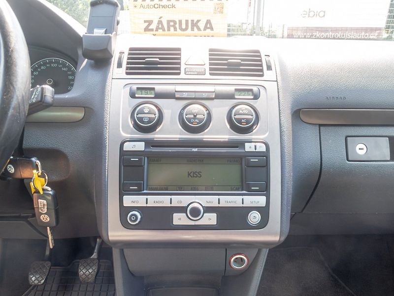 Volkswagen Touran (2008) 1.9TDI 77KW – ROZVODY - fotka 20 z 43