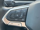 Volkswagen T-Roc 1,5 TSi 110 kW 7DSG STYLE  REZ - náhled 19