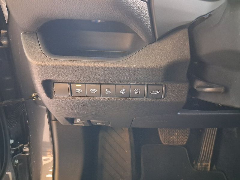 Toyota RAV4 2.5 136kW PHEV 2025 - fotka 16 z 16