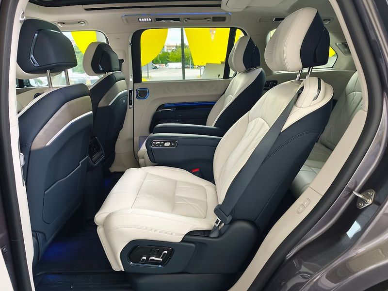 ZEEKR 9X Ultra 70kWh Hyper-SUV 4WD - fotka 12 z 32