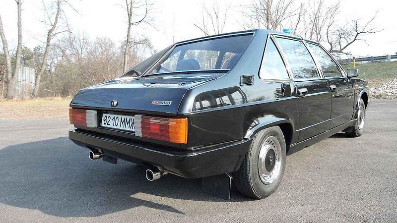 Tatra 613 ze služeb KGB.
