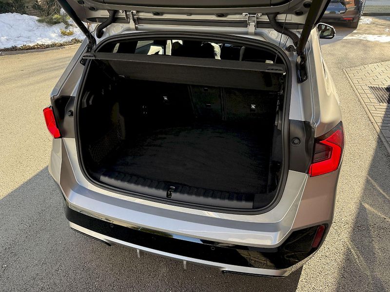 BMW X1 xDrive23d M-Sport LED Garance - fotka 39 z 46