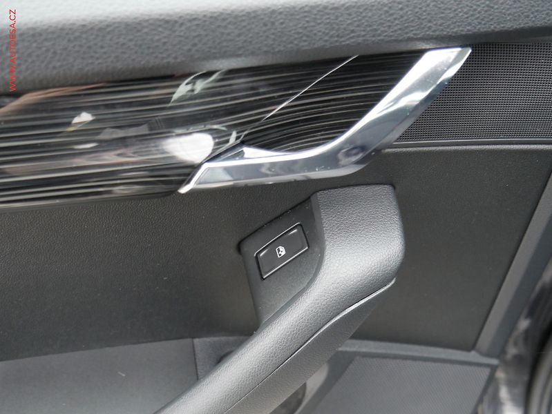 Škoda Octavia (2019) 1.6 TDi, ČR, Style - fotka 13 z 22