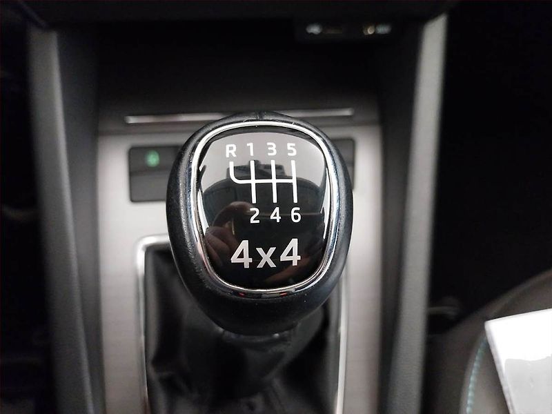 Škoda Octavia (2016) Joy 2.0 TDI, 4X4, Serv.kniha - fotka 20 z 21