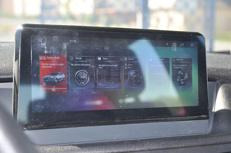 BMW X1 20d xDrive 130kW Automat - fotka 13 z 19