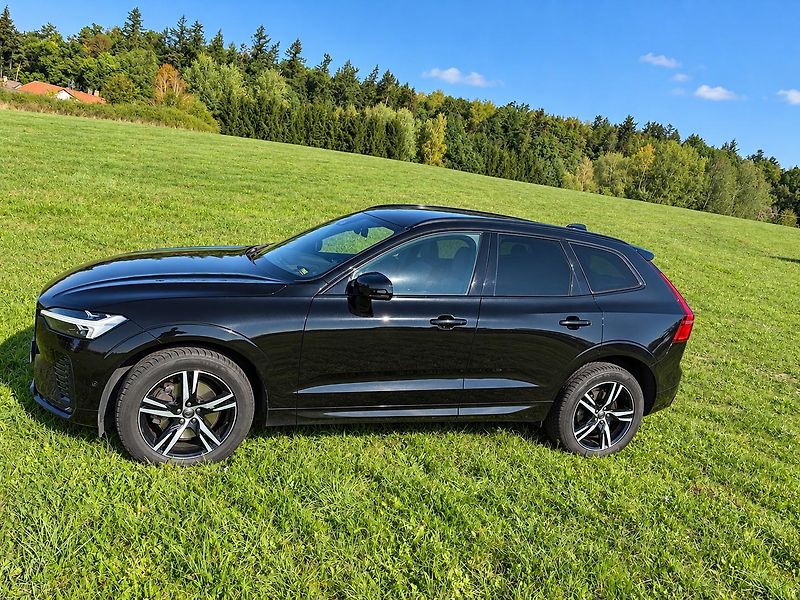 Volvo XC60 (2021) Mild-hybrid 220kW - fotka 21 z 30