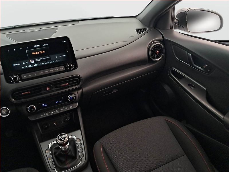 Hyundai Kona (2022) N-Line 1.0 T-GDI, ČR,1.maj - fotka 8 z 20