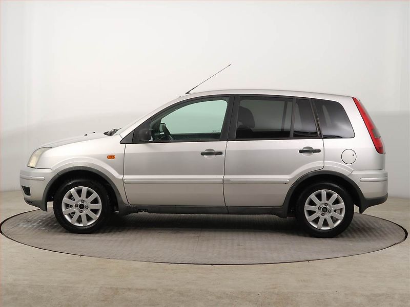 Ford Fusion (2005) 1.4 TDCi, po STK, slušný stav - fotka 3 z 12