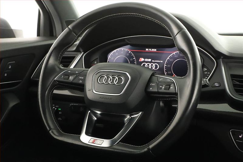 Audi SQ5 (2017) 3.0 TFSI - fotka 8 z 20