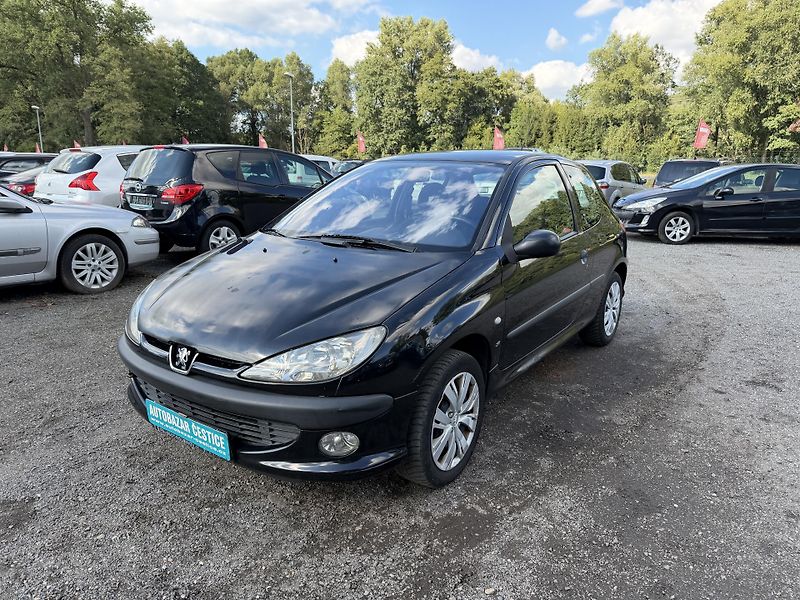 Peugeot 206 2.0 HDI XS - fotka 3 z 17
