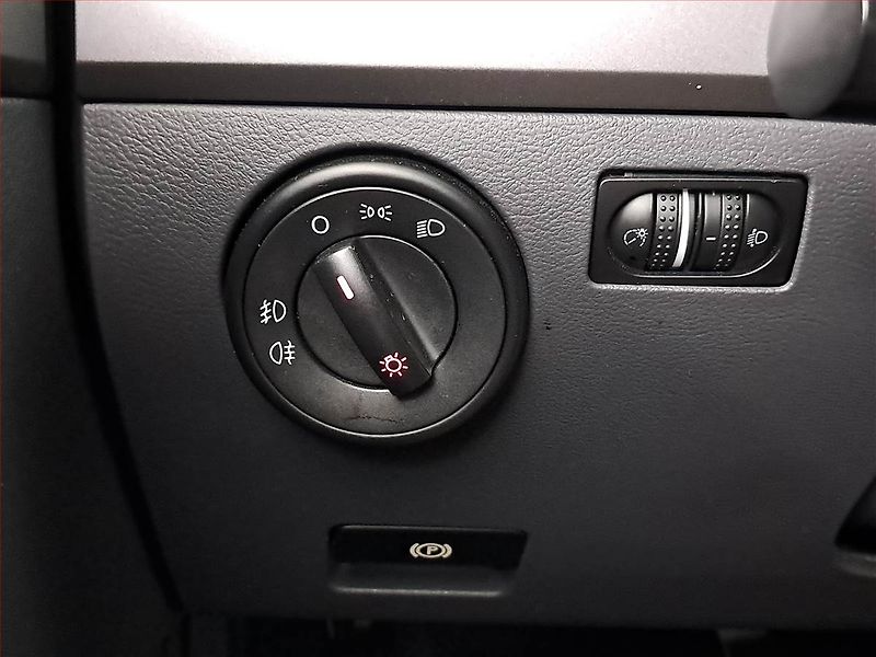 Volkswagen Touareg (2008) 2.5 R5 TDI, 4X4, Automat - fotka 19 z 20