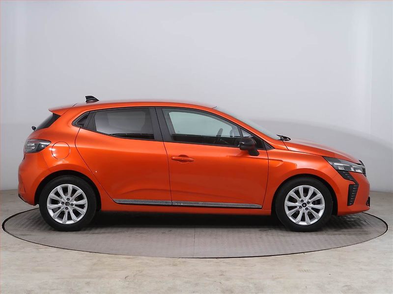 Renault Clio (2024) 1.0 TCe, LPG, ČR,1.maj - fotka 6 z 12