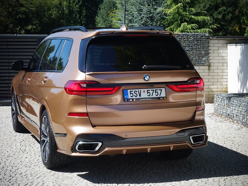 BMW X7 (2022) 4.0d*XD*M-PAKET*24000KM*TOP*CZ - fotka 2 z 50