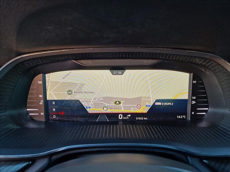 Škoda Octavia 2.0 TDI 147kW DSG 4x4 RS,1Maj - fotka 23 z 50