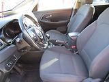 Kia Carens (2014) 1.7 CRDi, AC - náhled 9