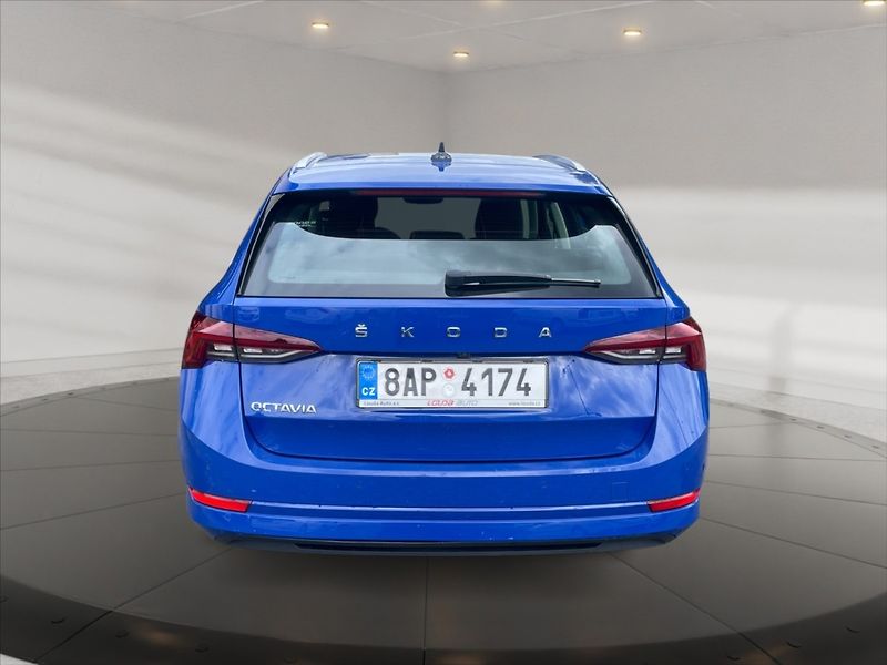 Škoda Octavia 2,0 TDI 110 Style - fotka 5 z 8