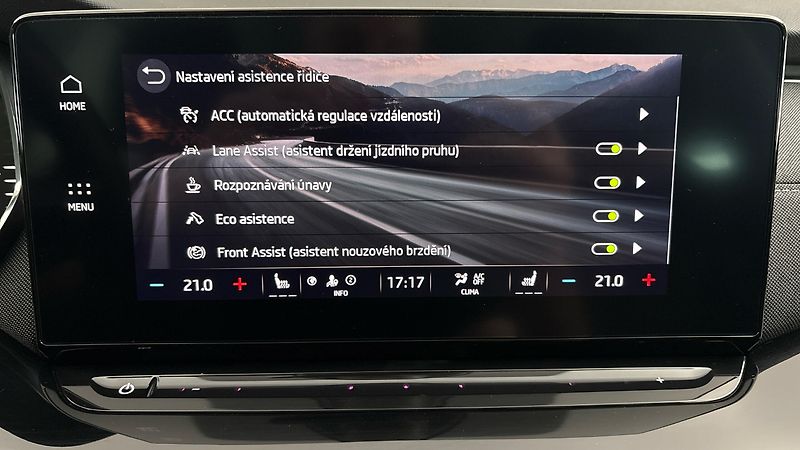 Škoda Octavia 2.0 TDI Style Combi - fotka 24 z 28