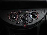 Nissan Note (2009) 1.4, po STK, oblíbený vůz - náhled 11