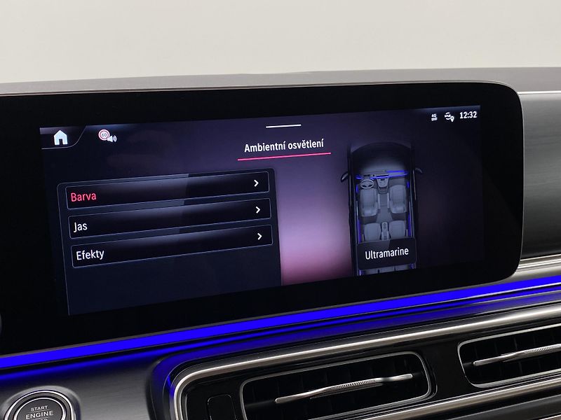 Mercedes-Benz Třídy V 300d AVANTGARDE 4MATIC AUT 7m - fotka 41 z 68