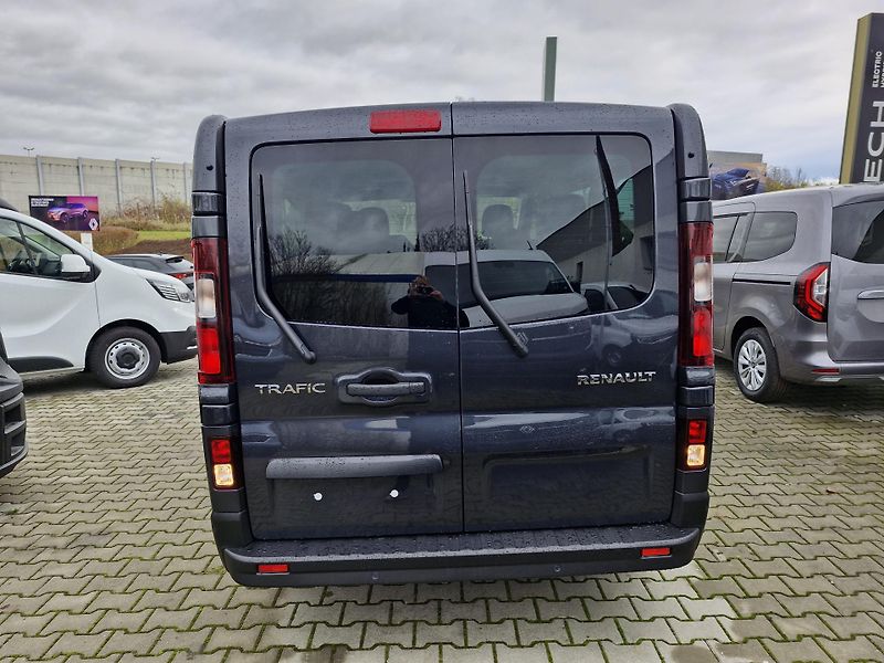 Renault Trafic (2026) L1 Equilibre 150k 9míst - fotka 10 z 20