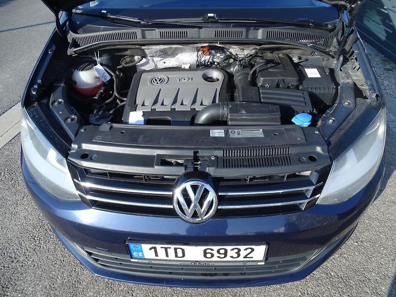 Volkswagen Sharan (2011) - fotka 18 z 20