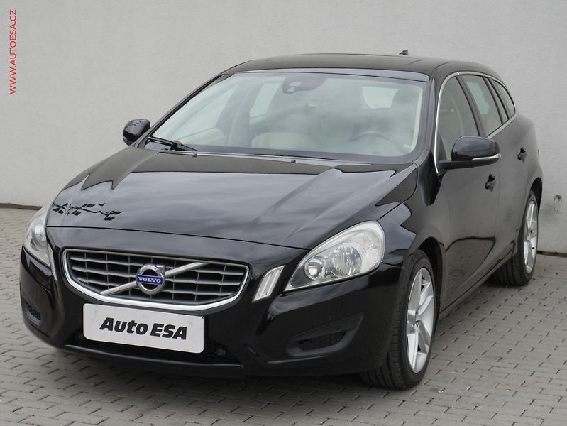 Volvo V60 (2011) 2.0D, AC, temp - fotka 3 z 16